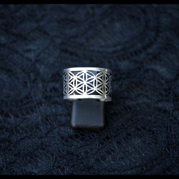 Bague anneau réglable plaqué argent motif fleur de vie