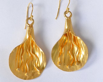 Floral 925 Silver Dangle Earrings: Handmade Leaf Design