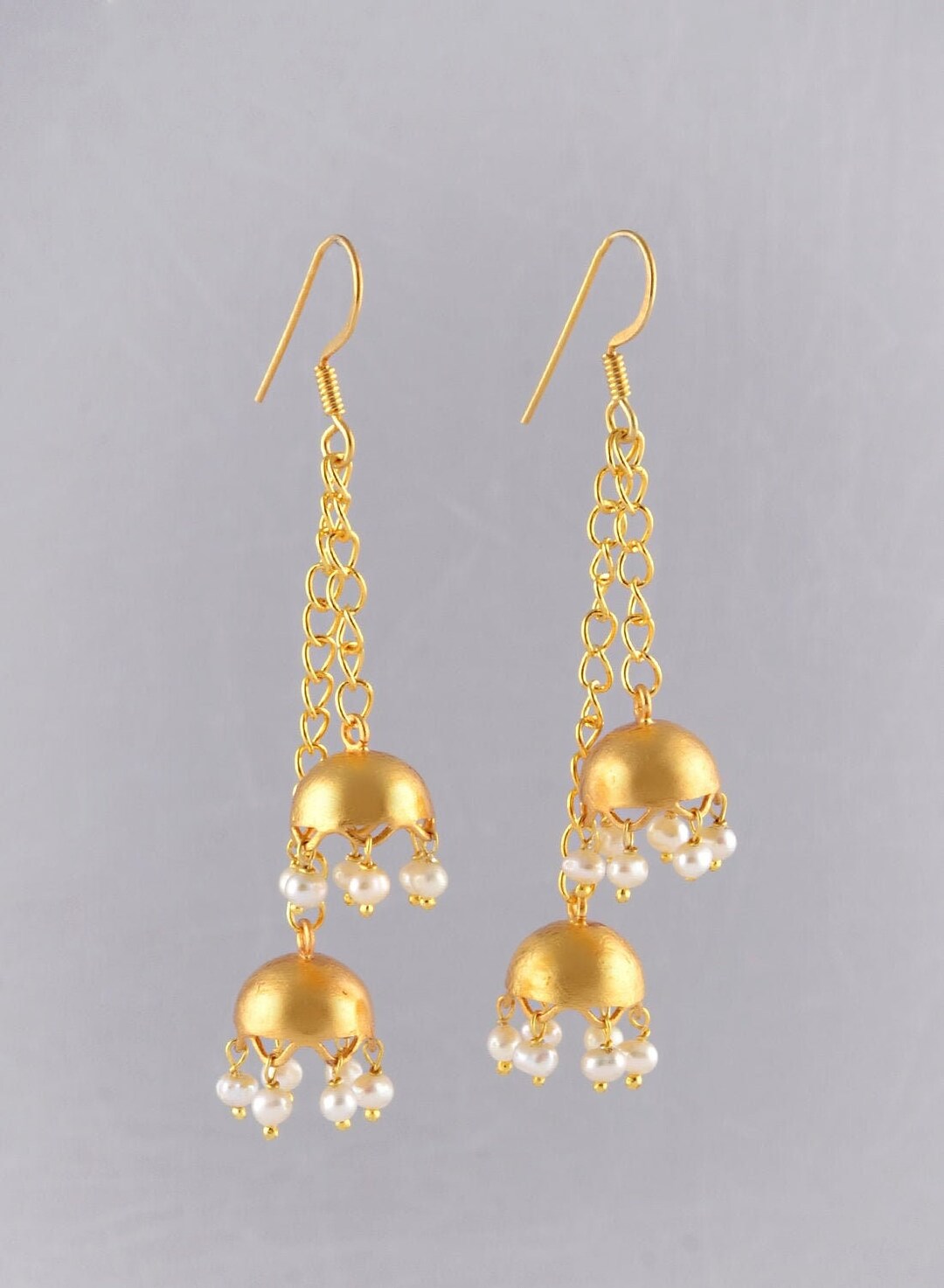 Buy Gold-Finish Kundan Jhumka Earring With Layered Chain In Pearls And Beads