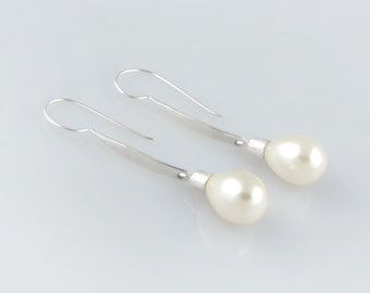 925 Silver Pearl Earring, Pearl Earrings, Tear drop Pearl Earring, Fresh water pearl earring, Long Pearl Earring