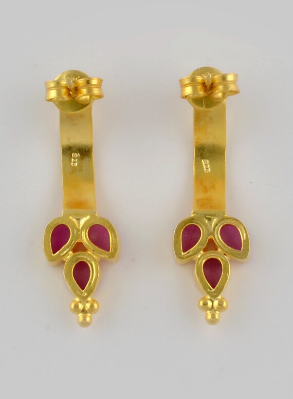 Gold Earring Designs||2grm gold Earring Designs||daily wear Earring Designs  | Bridal gold jewellery, Gold earrings designs, Designer earrings