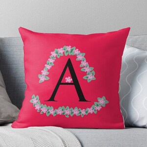 Funda de almohada personalizada con monograma "A" y diseño floral rosa, elegante decoración para el hogar, un detalle único para el sofá.