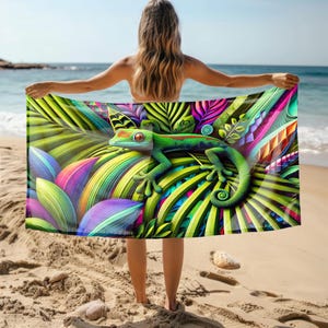 Gecko Sand-Free Quick-Dry Microfiber Beach Towel – Tropical Large Lightweight Towel for Pool, Travel, Camping, and Summer Adventures