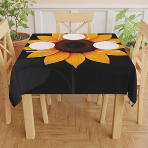 Sunflower Tablecloth: Floral Dining Decor, Summer Table Setting, Home Decor, Picnic Essential, Gift for Garden Lovers