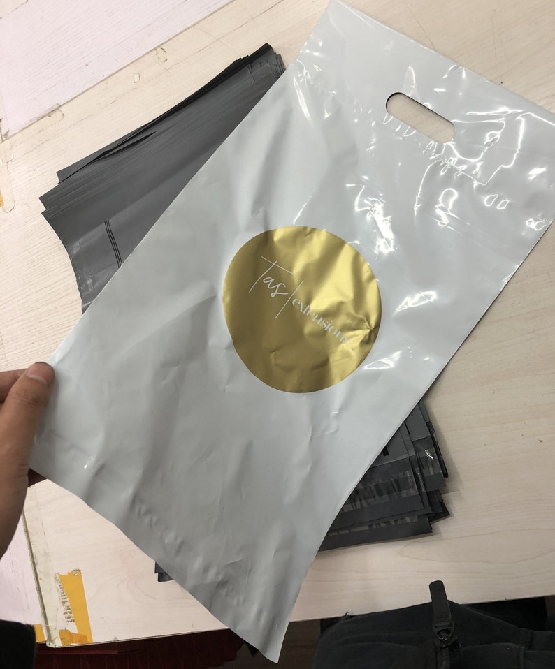 100 Custom poly mailers with handle custom handle shipping Etsy