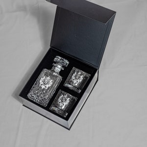 Personalizowany szklany dekanter do whisky - idealny prezent dla niego, chłopaka lub prezent ślubny, prezent na dzień ojca