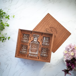 Personalized Whiskey Decanter Set The Perfect Gift For Him, Boyfriend Gift or Wedding Gift Fathers Day image 2