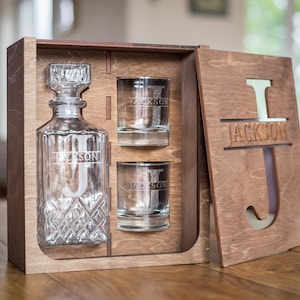 Personalized Whiskey Glass Decanter, Fathers Day Gift, The Perfect Gift For Him, Dad, Boyfriend, Groom, Wedding, Anniversary, Gift from Kids
