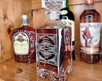 Personalized Whiskey Glass Decanter  - The Perfect Gift For Him, Boyfriend Gift or Wedding Gift