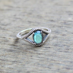 Labradorite cut stone Ring, Solid Sterling Silver Jewelry, Stack Ring, Natural flash Labradorite, Calibrated Gemstone Rings, Wedding Jewelry