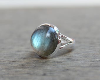 Labradorite ring, Mens Jewelry, Sterling Silver ring, Unisex Jewelry, Couple Ring, Statement Rings, anniversary jewelry, natural Labradorite