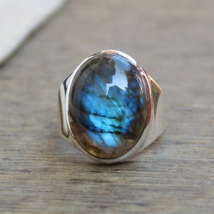 Labradorite ring, Mens Jewelry, Sterling Silver rings, Unisex Jewelry, Couple Rings, Statement Rings, anniversary jewelry, Blue Labradorite