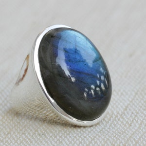 Labradorite ring, Mens Jewelry, Sterling Silver rings, Unisex Jewelry, wedding Rings, Statement Rings, anniversary jewelry, Blue Labradorite