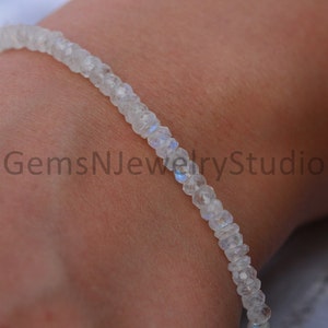Regenbogen Mondstein Perlen Armband, 4 mm facettierte Perlenarmband, Geschenk für sie, Natürliche Regenbogen Mondstein Perle, Hochzeitsschmuck, Valentinstag Geschenk
