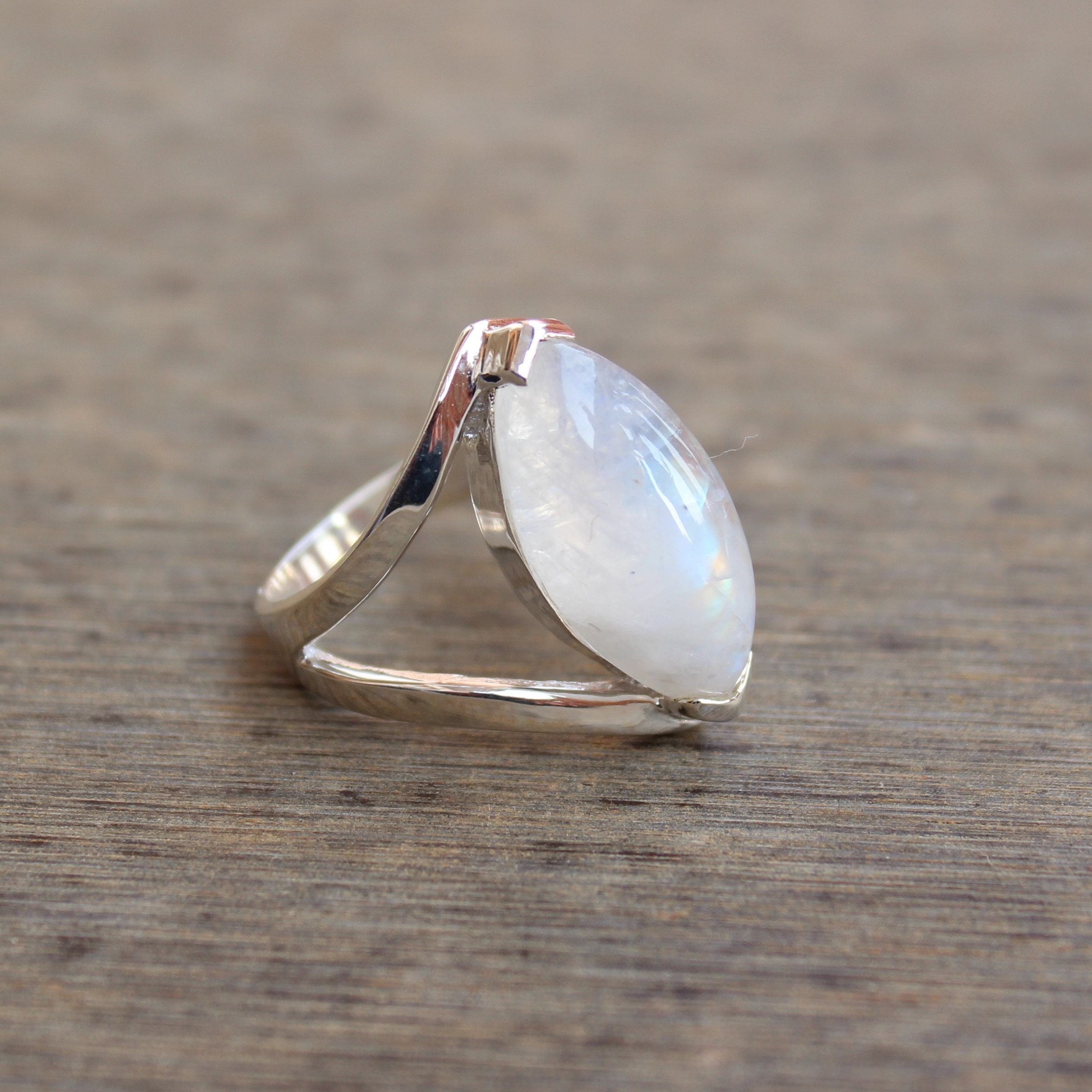 •RAINBOW MOONSTONE - SLITHER• adjustable silver ring