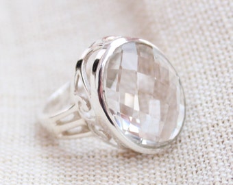 Crystal quartz ring, gift for her, Sterling Silver Rings, Checker cut Clear quartz, natural quartz jewelry, Healing Stone, Calibrated quartz