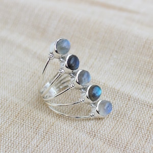 Rainbow Moonstone labradorite Ring, Sterling Silver Jewelry, natural blue flash gemstones, dark moonstone, rainbow moonstone, gift for her image 4