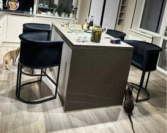 bar stool