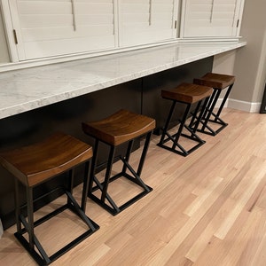 bar stool