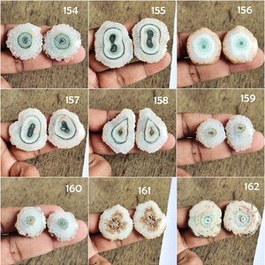 Quartz solaire naturel | Paire de quartz solaire lisse pour boucles d'oreilles | paire de quartz au design unique | paire de quartz solaires | paires de boucles d'oreilles