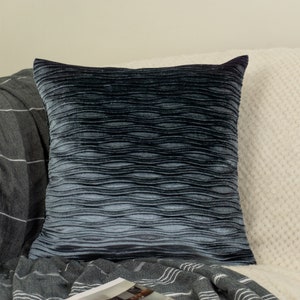 Velvet Navy Blue Scatter Cushion Cover Dark Blue Square Throw Pillow Cover 45x45cm