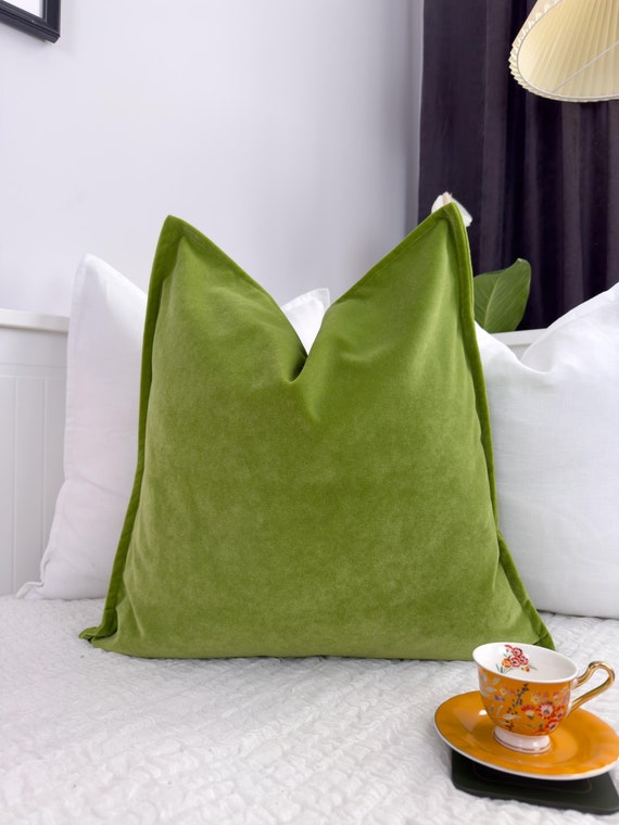 Premium Velvet Apple Green Cushion Cover for Home Decor Velvet Green Throw Pillow Cover Green Lumbar Pillow Covers All Sizes Etsy Canada