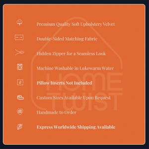 K&ouml;nnte beinhalten: Ein orangefarbenes Grafikdesign mit wei&szlig;em Text, das die Eigenschaften eines Produkts beschreibt. Der Text enth&auml;lt "Premium Qualit&auml;t Weicher Polster-Samt", "Doppelseitiger passender Stoff", "Verdeckter Rei&szlig;verschluss", "Maschinenwaschbar", "Kissenf&uuml;llungen nicht enthalten" und "Handgefertigt".