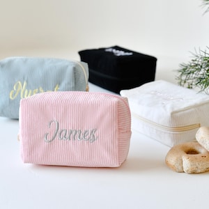 Benutzerdefinierte Cord bestickte Make-up-Taschen, beschriftete Make-up-Taschen, Brautjungfern Geschenke, Brautparty Geschenke, Make-up-Veranstalter, Brautparty Geschenke