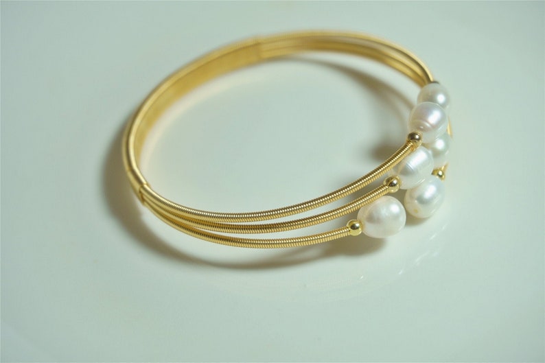 White Pearl Bracelet Delicate pearl bracelet-Pearl bracelet-Bridal jewelry-Bridal Pearl Bracelet-Cuff Bracelet-Open cuff Bracelet