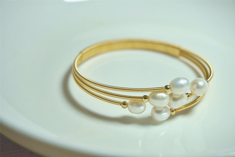 White Pearl Bracelet Delicate pearl bracelet-Pearl bracelet-Bridal jewelry-Bridal Pearl Bracelet-Cuff Bracelet-Open cuff Bracelet