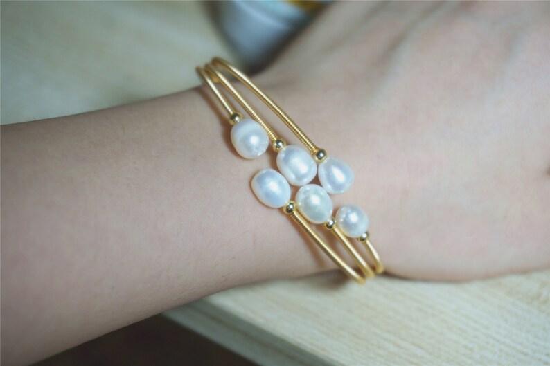 White Pearl Bracelet Delicate pearl bracelet-Pearl bracelet-Bridal jewelry-Bridal Pearl Bracelet-Cuff Bracelet-Open cuff Bracelet