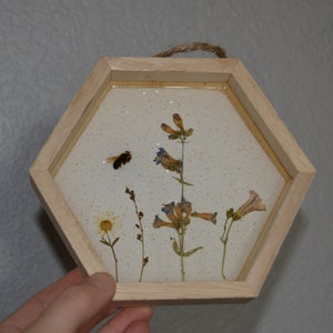 honeycomb wooden bee floral wall hanging made with real bees sealed in resin image 3