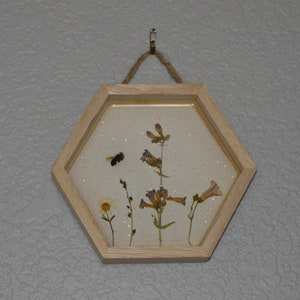 honeycomb wooden bee floral wall hanging made with real bees sealed in resin image 1