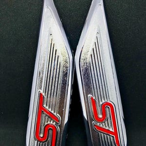 Ford Focus ST MK2 gel emblem inlay for the sidewings