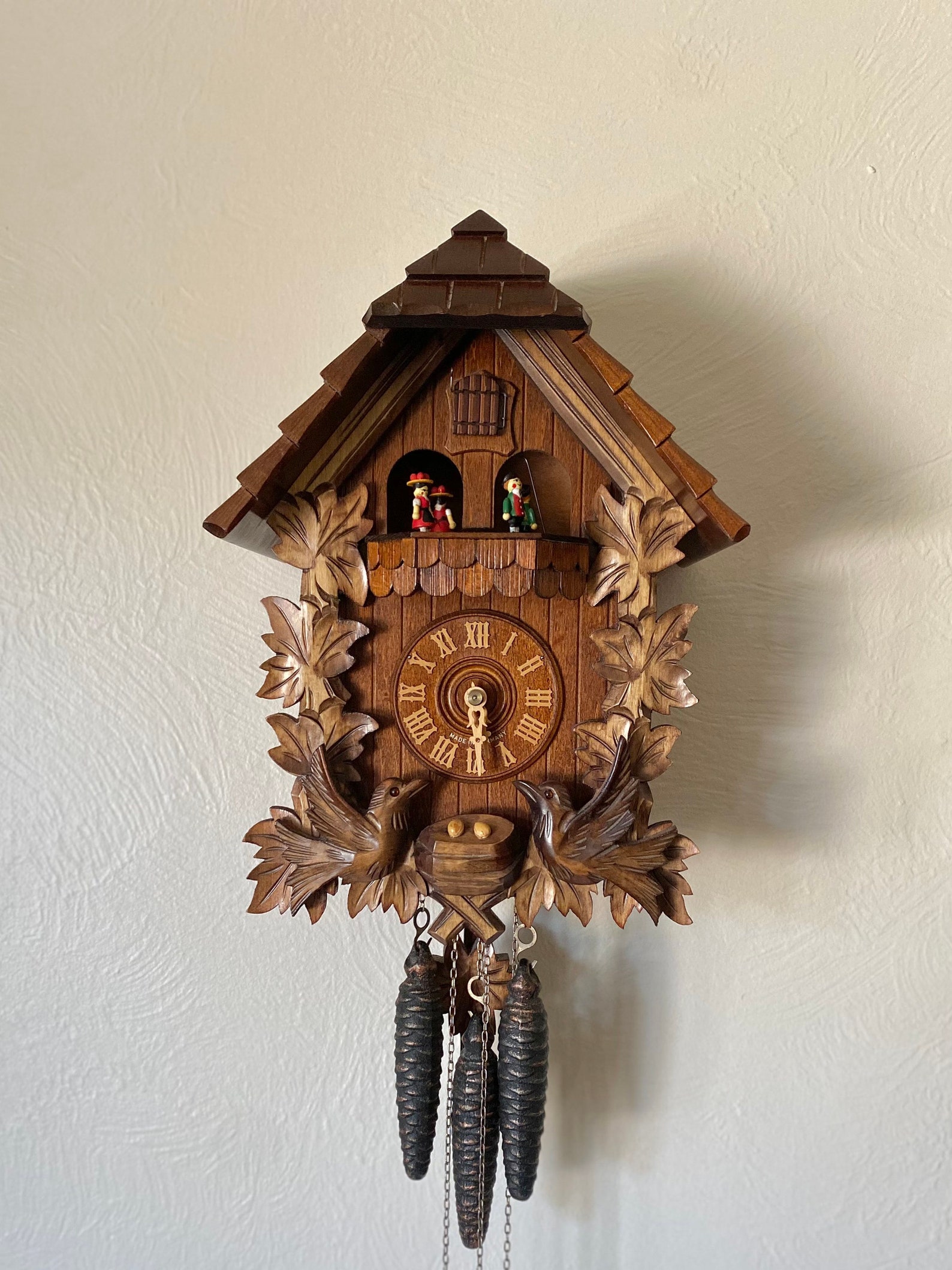 Working! Vintage, Musical “Birds in the Nest” style cuckoo clock, made in Black Forest Germany. Nighttime shut off! 1 yr limited warranty!!