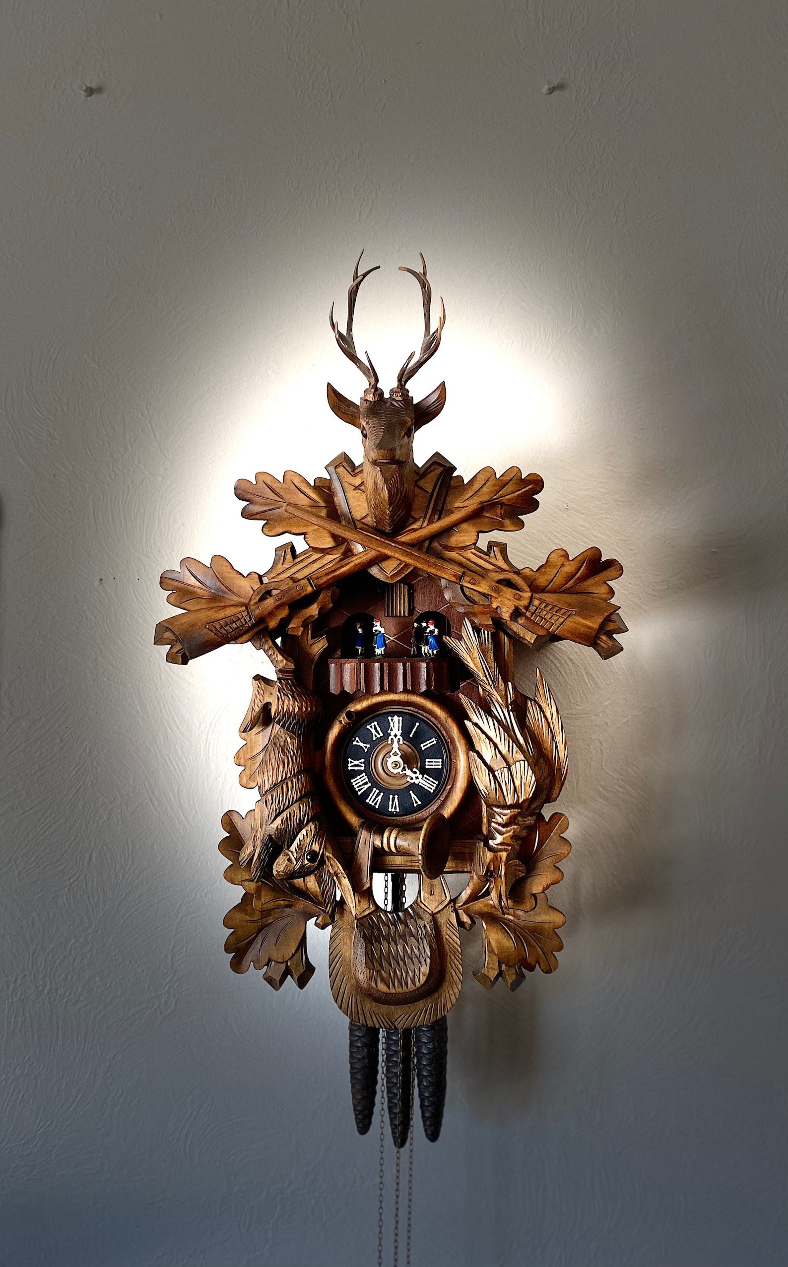 Very LARGE Gorgeous, Vintage, 1-day “Hunter’s style” Stag Head cuckoo clock, intricately hand carved in west Germany. 1 year warranty!!