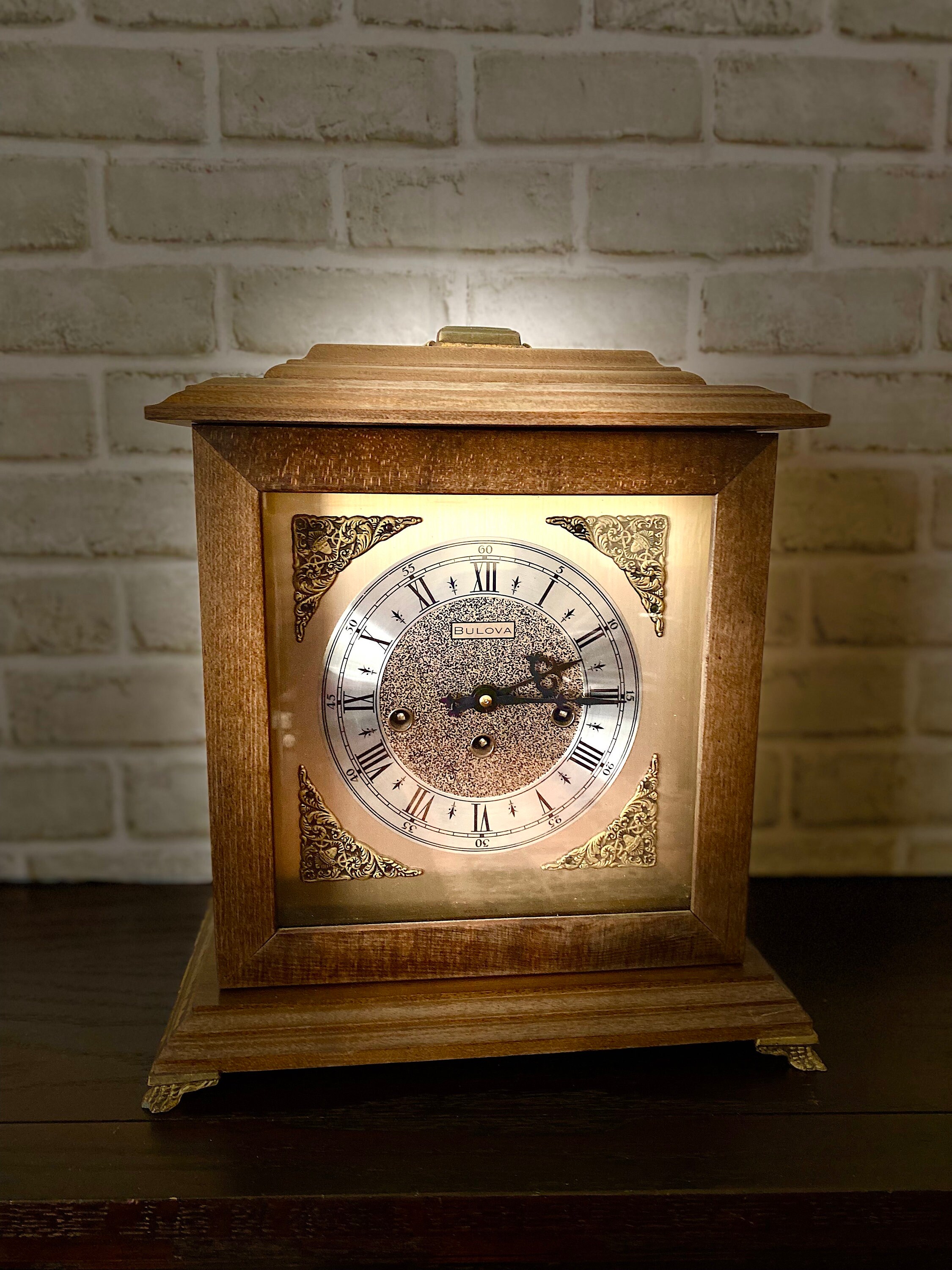 bulova ウエストミンスター　アンティーク　置時計 Bulova Tempus Fugit Westminster Chime Mantel Clock