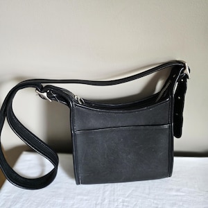 Vintage Coach Purse Small Legacy #G8P 9997 Crossbody, from Costa Rica, Black Leather Silver Accents No Hang Tag
