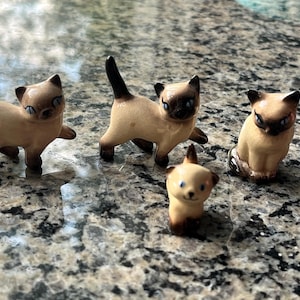 Vintage Hagen Renaker * repaired * animal figurines:  Monrovia Siamese cats and kitten