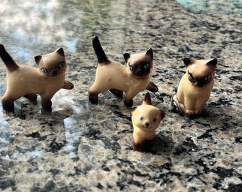 Selection of Vintage Hagen Renaker Miniature Ceramic Smalls Cats