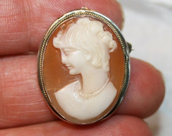 VINTAGE Cameo, Antique brooch- silver pendant- Gift for her -Christmas gift