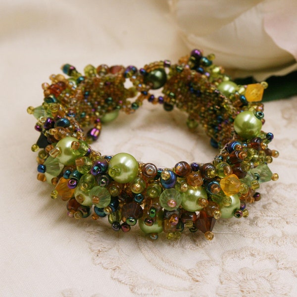 SEED BEAD BRACELET /Artisan Bracelets/ Woven Bangle/ Elegant bead weave/bracelet for women/ woven luxurious/embroidered bead bracelet