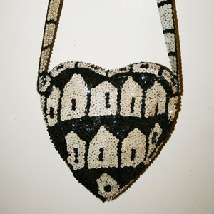 VINTAGE heart-shaped bag/ Black and white SEQUIN / Evening purse/ Women&#39;s fashion accessory/ Gift for her