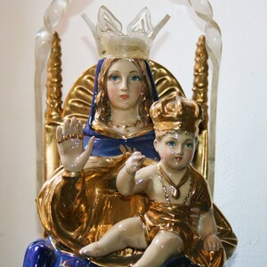 Madonna met Kind - ZELDZAAM!! ITALIAANSE VINTAGE JAREN 50 - Handgemaakt in Italië - religieuze kunst - keramisch beeld - Woondecoratie - Tijdloos cadeau