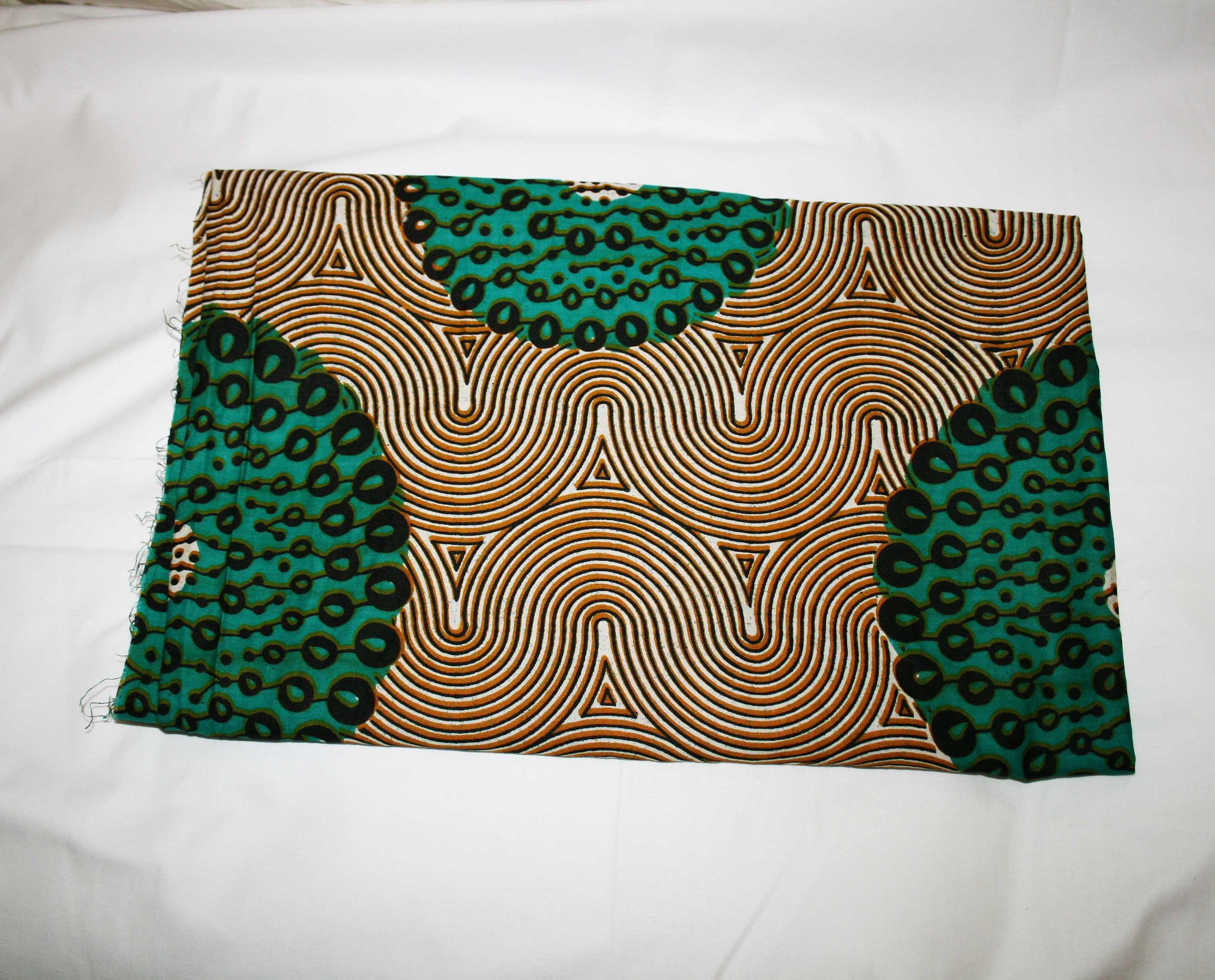 RARE!!! Vintage 80s, Fabric / African Print, Wax Cloth /ivory