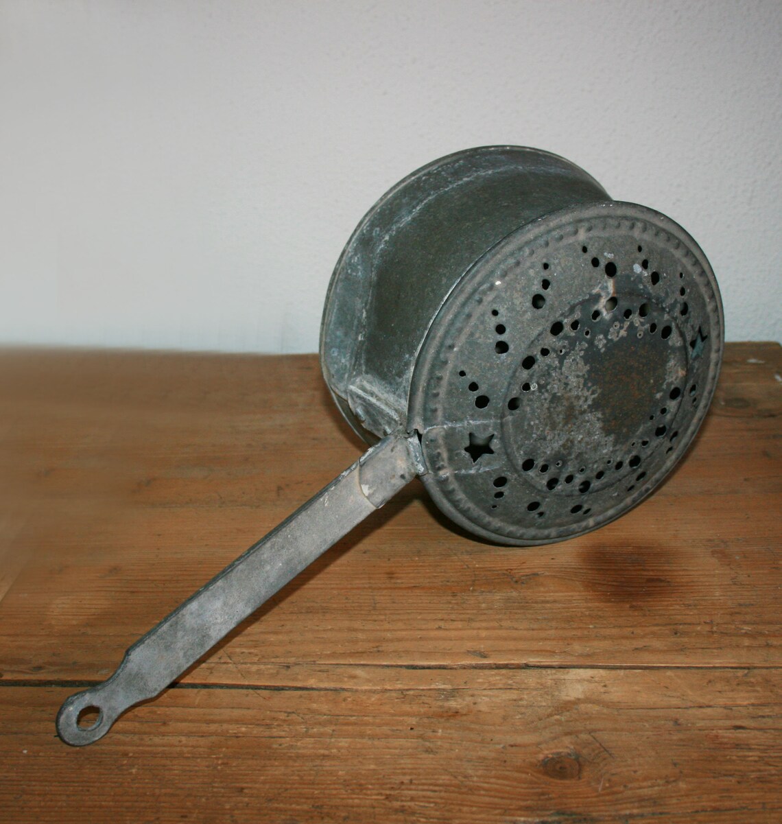 Metal Bed Warmer / Vintage Metal Heater/wall Hanging/home Decor/ Gift