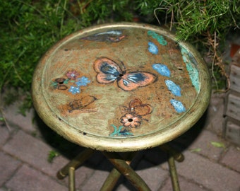 Small round table in golden metal, hand decorated- Vintage 60- Gift for her- Christmas gift
