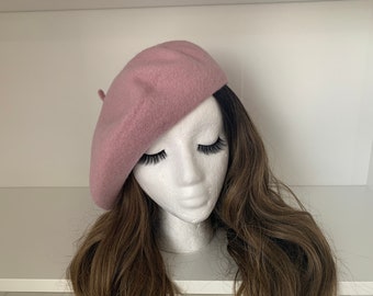 SALE!French Beret, Classic Wool Beret, Spring Beret. Pastel Pink Beret made of 100% Wool. Wool Hat. Women's Wool Beret. Women Beret