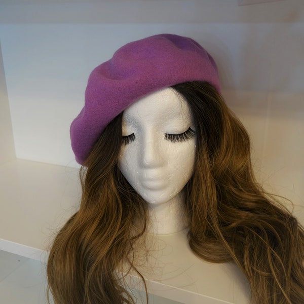 SALE!French Beret, Classic Wool Beret, Spring Beret.  Wool Hat. Purple Beret made of 100% Wool. Women's Wool Beret. Women's Slouchy Beret