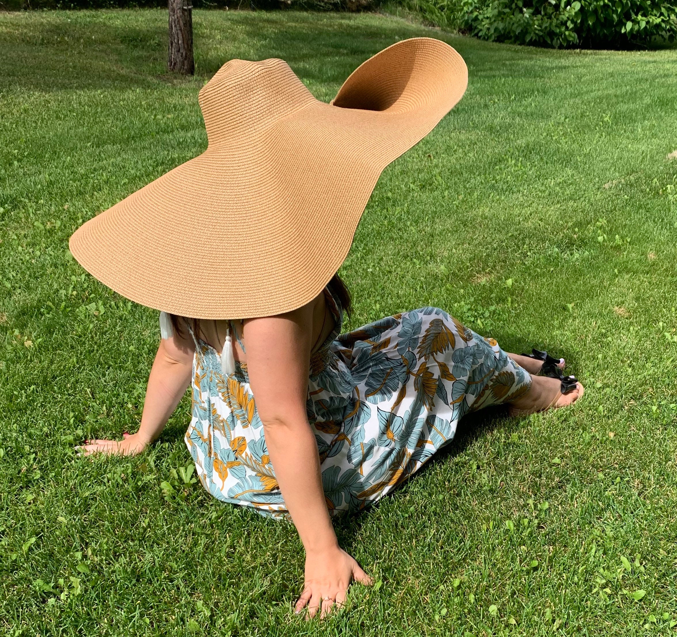 Salegiant Floppy Sunhat. Giant Straw Hat 80cm/32 Inches Across